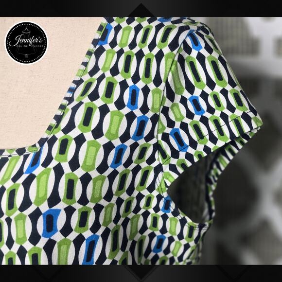 3/$25 Charter Club Petite Black Green White Geometric Square Neck Top Size PM - Picture 5 of 11